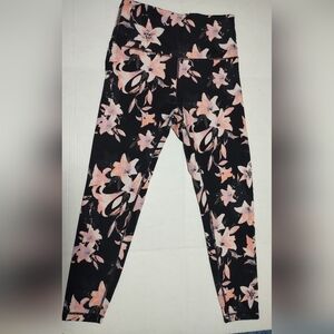 Victoria Secrets Floral Print Leggings in Black and Pink Medium 10